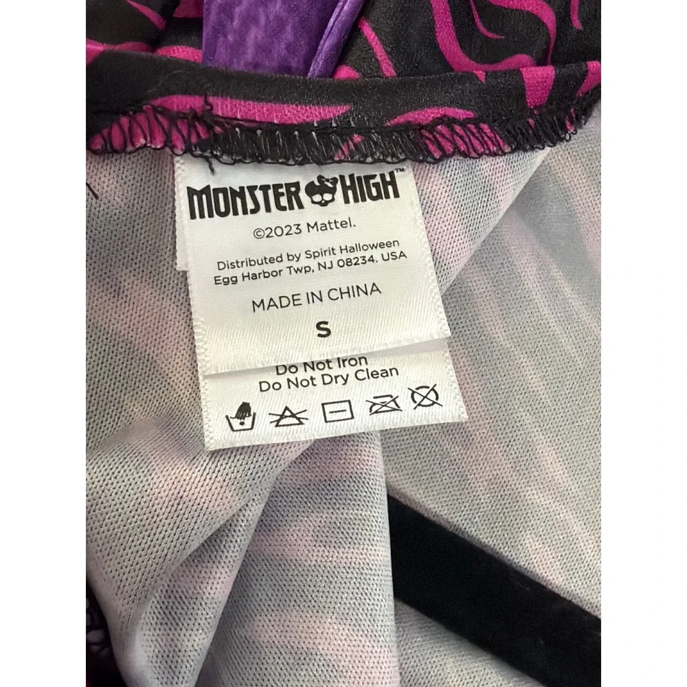 2023 Spirit Halloween Monster High Costume Jumpsuit‎ Size Small Clawdeen Wolf